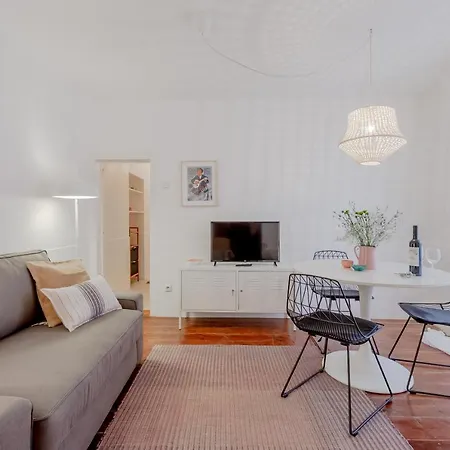 Typical Alfama Apartment, By Timecooler Апартаменты