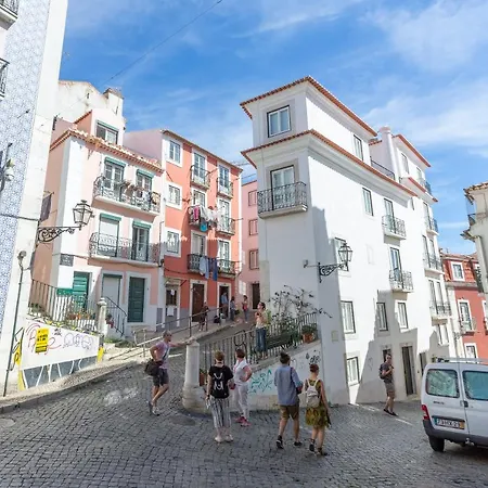 Typical Alfama Apartment, By Timecooler Daire Lisboa